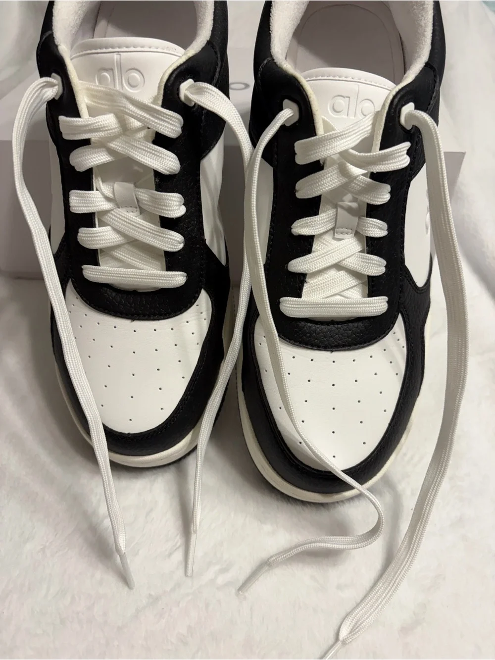 ALO Recovery Mode Sneakers - Picture 7 of 9